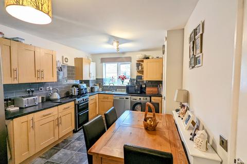 2 bedroom end of terrace house for sale, Chantry Fields, Exeter EX4