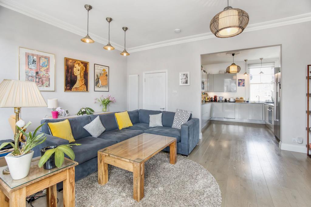 Crediton Road, Queens Park, NW10 3 bed apartment for sale £1,000,000