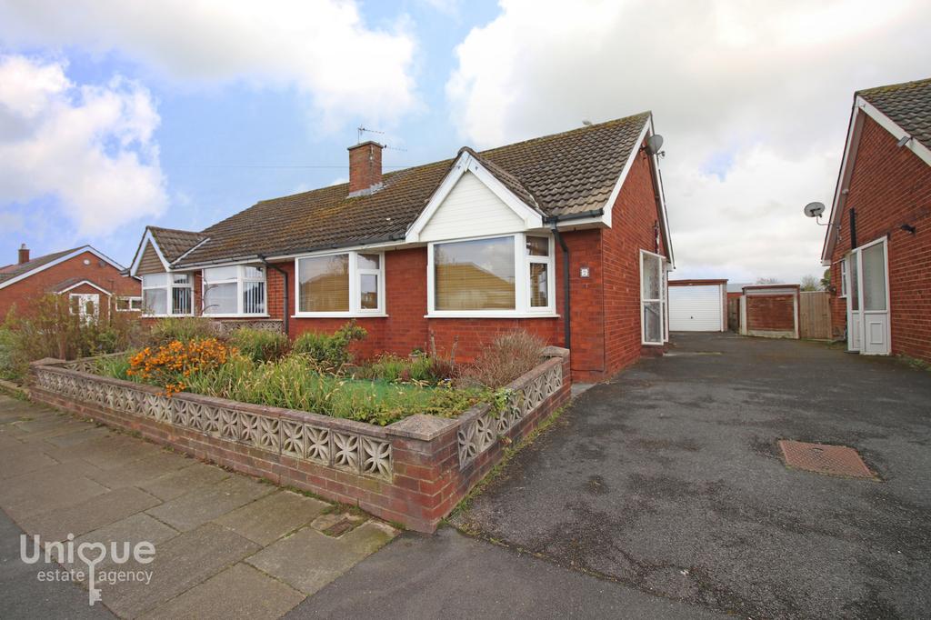 Seabrook Drive, ThorntonCleveleys, FY5 2 bed bungalow for sale £175,000