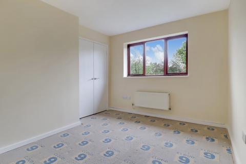32 Barkus Close, Southam, CV47 1GB