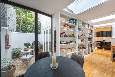 65a Warwick Way, London, SW1V 1QR