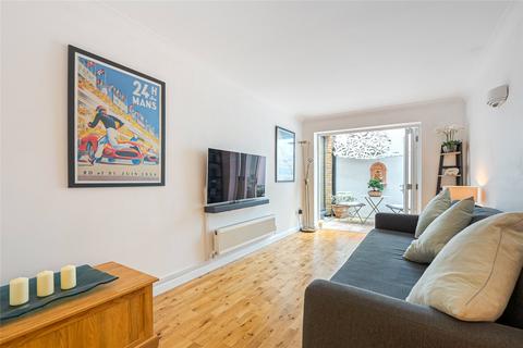 65a Warwick Way, London, SW1V 1QR