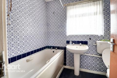 255 Manners Way, Southend-on-sea, SS2 6TP