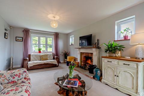 South Point Reading Road, Goring, Reading, RG8 0LL