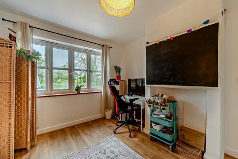 South Point Reading Road, Goring, Reading, RG8 0LL