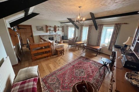 3 Newfoundland Terrace, Aberaeron, SA46 0ES