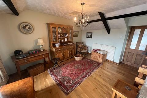 3 Newfoundland Terrace, Aberaeron, SA46 0ES