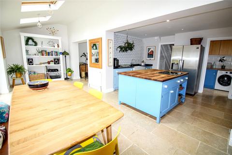 4 Bowles Road, Swindon, SN25 4ZN