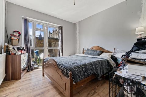 3 bedroom terraced house for sale, Paradise Place, London, SE18 5EE