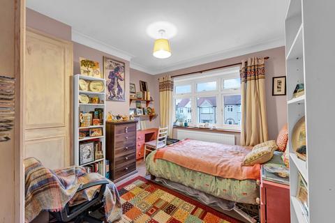 37 Rose Walk, West Wickham, BR4 0RW