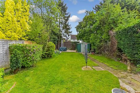 4 bedroom semi-detached house for sale, Lincoln Road, Maidstone, Kent