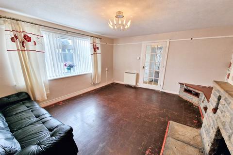 2 bedroom flat for sale, Bradpole