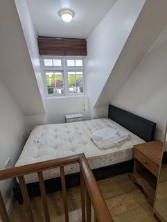1 bedroom flat to rent, Coppermill Road, Staines-upon-Thames, TW19