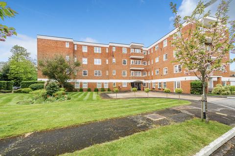 2 bedroom apartment for sale, Bulstrode Court, Gerrards Cross, Buckinghamshire, SL9