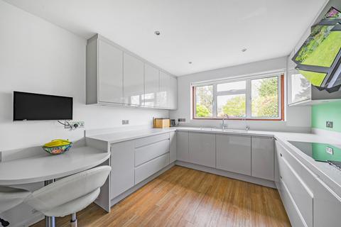 4 bedroom detached house for sale, Knaphill, Woking GU21