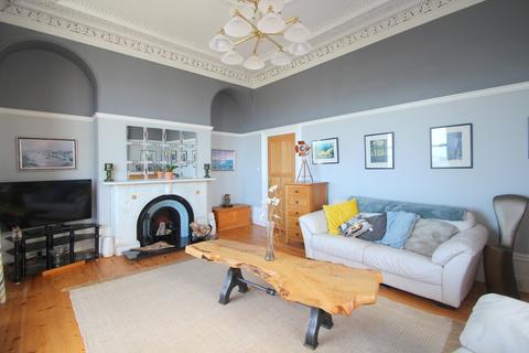 3 bedroom maisonette for sale, Beverley Terrace, Cullercoats, NE30
