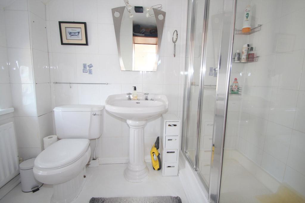 En Suite Shower Room