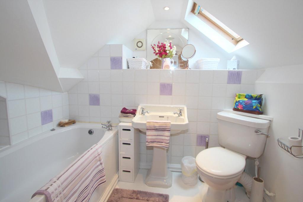En Suite Bathroom
