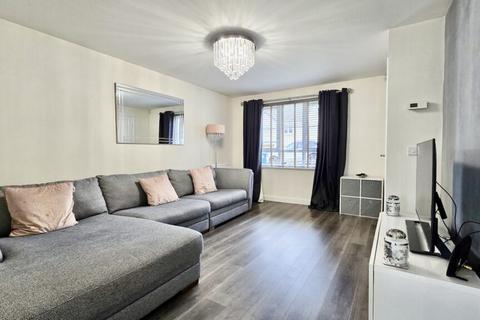 21 Ailsh Crescent, Glasgow, G33 1BL