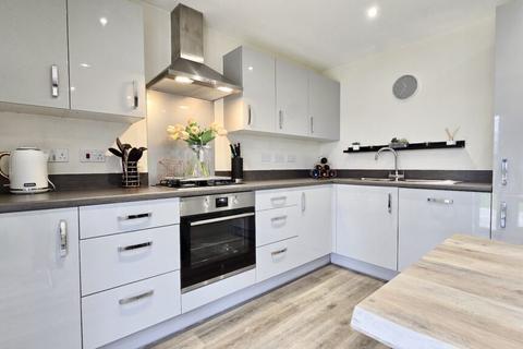 21 Ailsh Crescent, Glasgow, G33 1BL