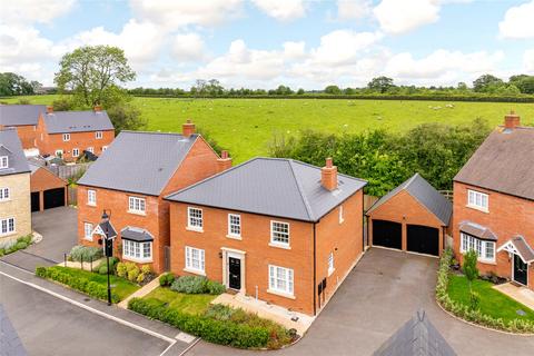 5 bedroom detached house for sale, Barn Yard, Silverstone, Towcester, Northamptonshire, NN12