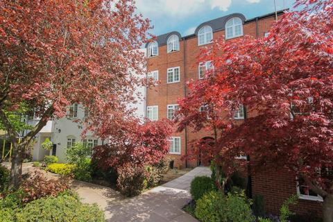 2 bedroom penthouse for sale, Tatton Court, King Street, Knutsford