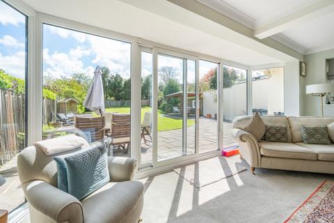 27 Stuart Crescent, Croydon, CR0 8QP