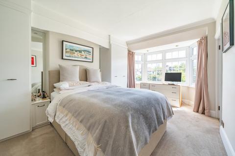 27 Stuart Crescent, Croydon, CR0 8QP