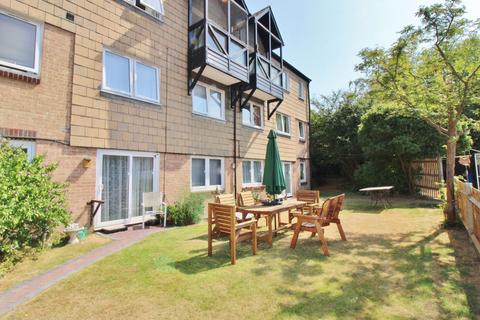 1 bedroom apartment for sale, The Spinney, Swanley, BR8