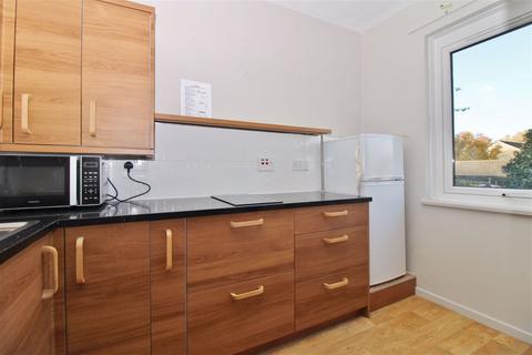 1 bedroom retirement property for sale, The Spinney, Swanley, BR8