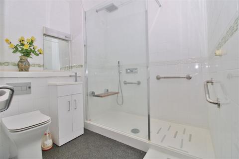 1 bedroom retirement property for sale, The Spinney, Swanley, BR8