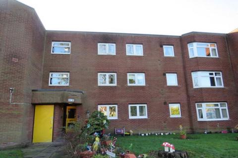 2 bedroom flat to rent, Four Oaks, Sutton Coldfield B74