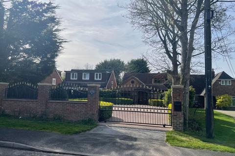 4 bedroom detached house for sale, Hever Avenue, West Kingsdown, Sevenoaks, TN15 6DU