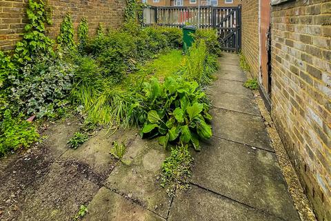 3 bedroom terraced house for sale, Ditchling Hill, Crawley, West Sussex