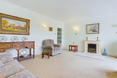 3 bedroom apartment for sale, Compton Place Road, Eastbourne