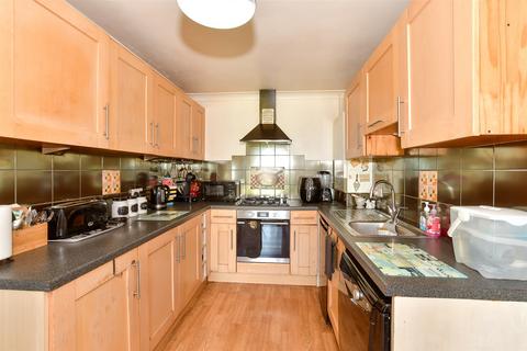 5 bedroom detached house for sale, Station Road, New Romney, Kent