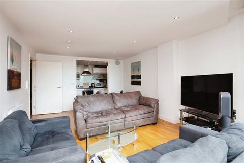 2 bedroom flat for sale, Hill Quays, 8 Commercial Street M15 4QY