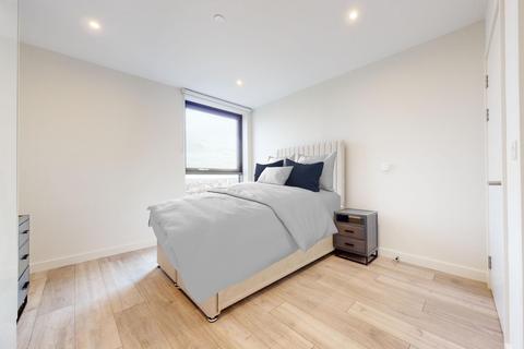 2 bedroom flat to rent, City Lights Point, London, SE1