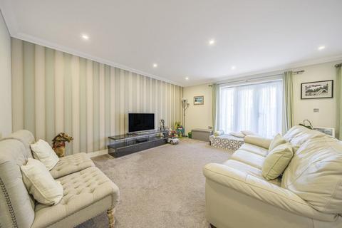 2 bedroom apartment for sale, Windsor Lane, Burnham, SL1