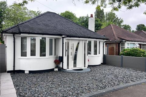 3 bedroom bungalow for sale, Myrtle Avenue, Ruislip, Middlesex