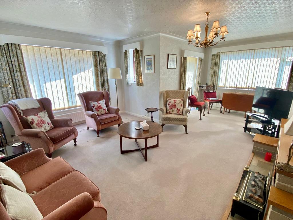 Wetherby, Templar Gardens, LS22 3 bed detached bungalow for sale £425,000