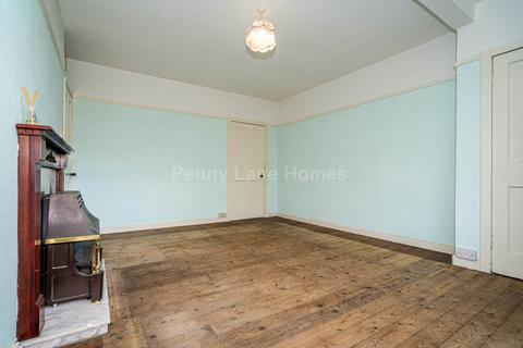 2 bedroom semi-detached house for sale, East Road, Kilbarchan PA10