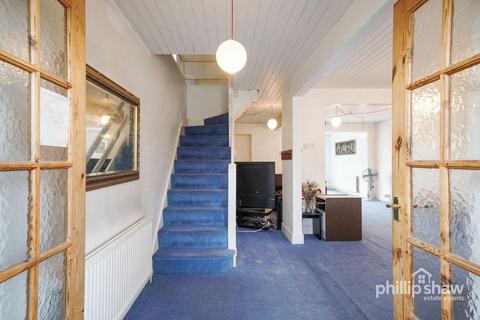 5 bedroom semi-detached house for sale, Ellesmere Avenue, London, NW7