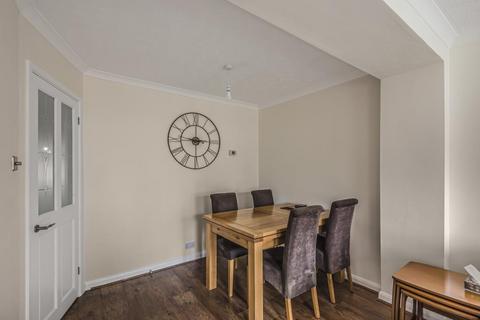 4 Burwell Meadow, Witney, OX28 5JQ