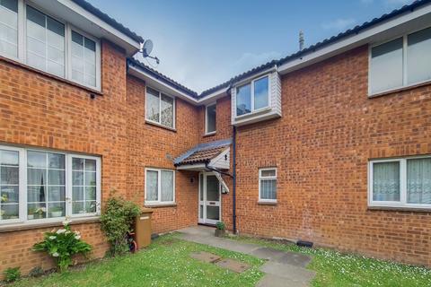 1 bedroom flat for sale, Rufford Close, Harrow, HA3