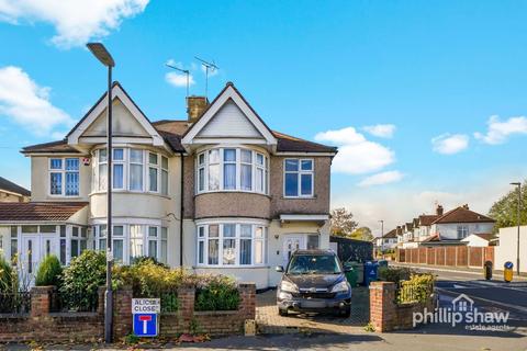 1 Alicia Close, Harrow, HA3 8HP