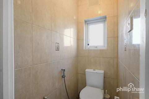 1 Alicia Close, Harrow, HA3 8HP