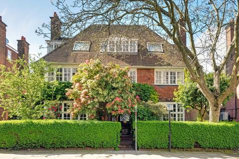 9 Ranulf Road, London, NW2 2BT