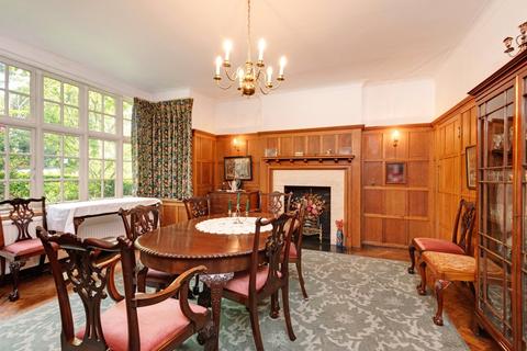 9 Ranulf Road, London, NW2 2BT
