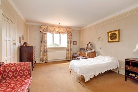 9 Ranulf Road, London, NW2 2BT